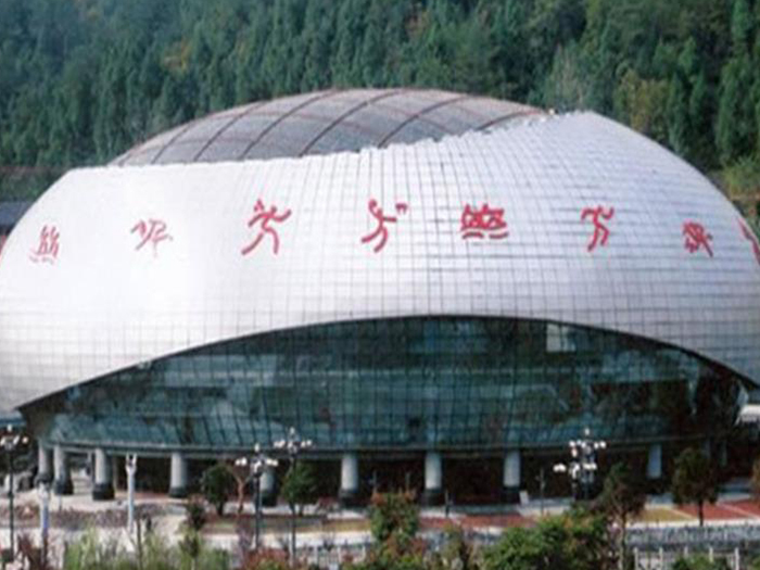 阜阳体育中心球形网架加工安装